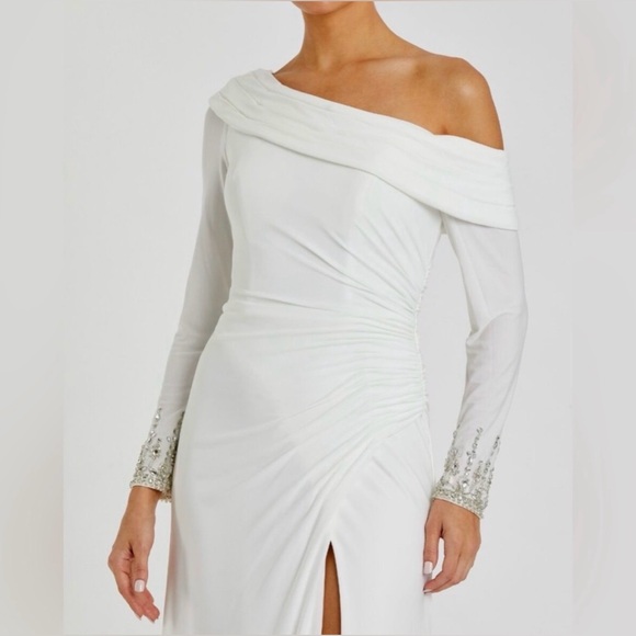 Mac Duggal 12231 Elegant White Off-Shoulder Evening Gown NWT - Picture 7 of 8
